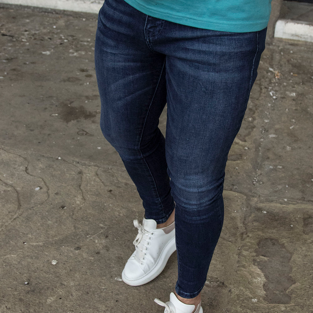 Avora London Austin Skinny Essential Non Ripped Jeans in Indigo Dark Blue